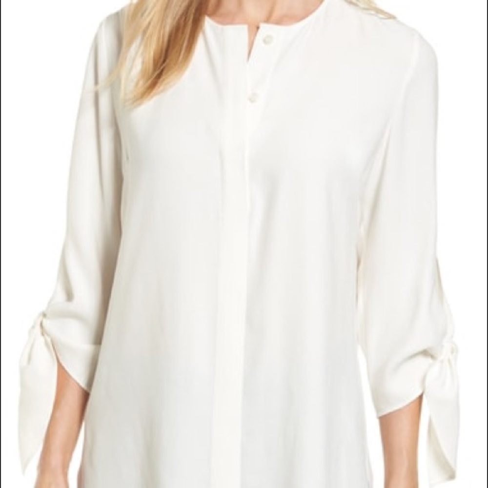 ❤️❤️Emerson Rose Tie Cuff Blouse